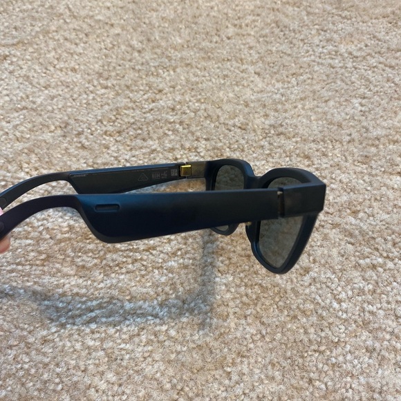 Bose Wearables Bose Frames Alto Sunglasses Wbuiltin Speakers Carry Case Poshmark